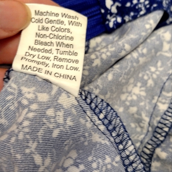 EUC SHEIN flouncy royal blue floral tiered mini skirt - Picture 16 of 16